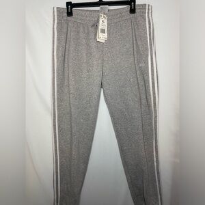 Women - Adidas - NWT - XL - grey/white